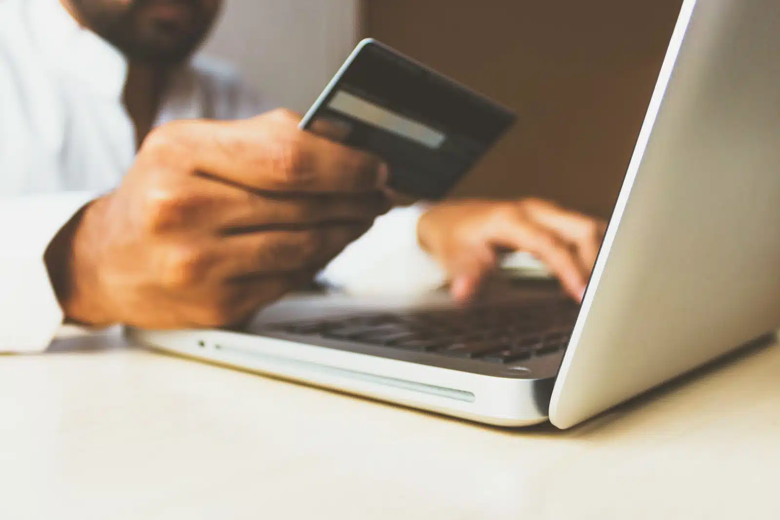 Comment effectuer le paiement d'une commande en ligne ?
